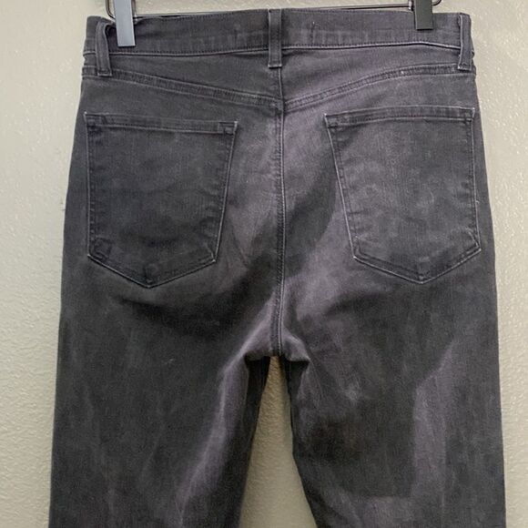 J Brand Women Ruby 30 high rise Cigarette Leg Jean in Vanity black wash - Picture 9 of 15